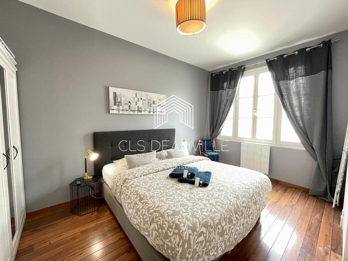 Appartement Coeur De Довиль Экстерьер фото